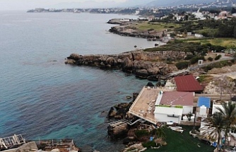 Çevre Koruma Vakfı: Deniz kenarı hali arazideki kaçak restoran inşaatı önlenmeli
